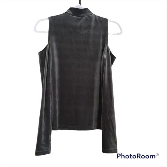 Aeropostale Velvet Mock Neck Cold Shoulder Top - Picture 2 of 3